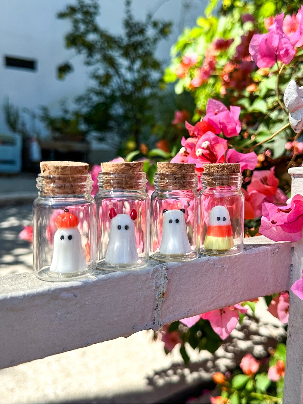 👻 VIRAL Target Mini Ghosts - Picture 1 of 6